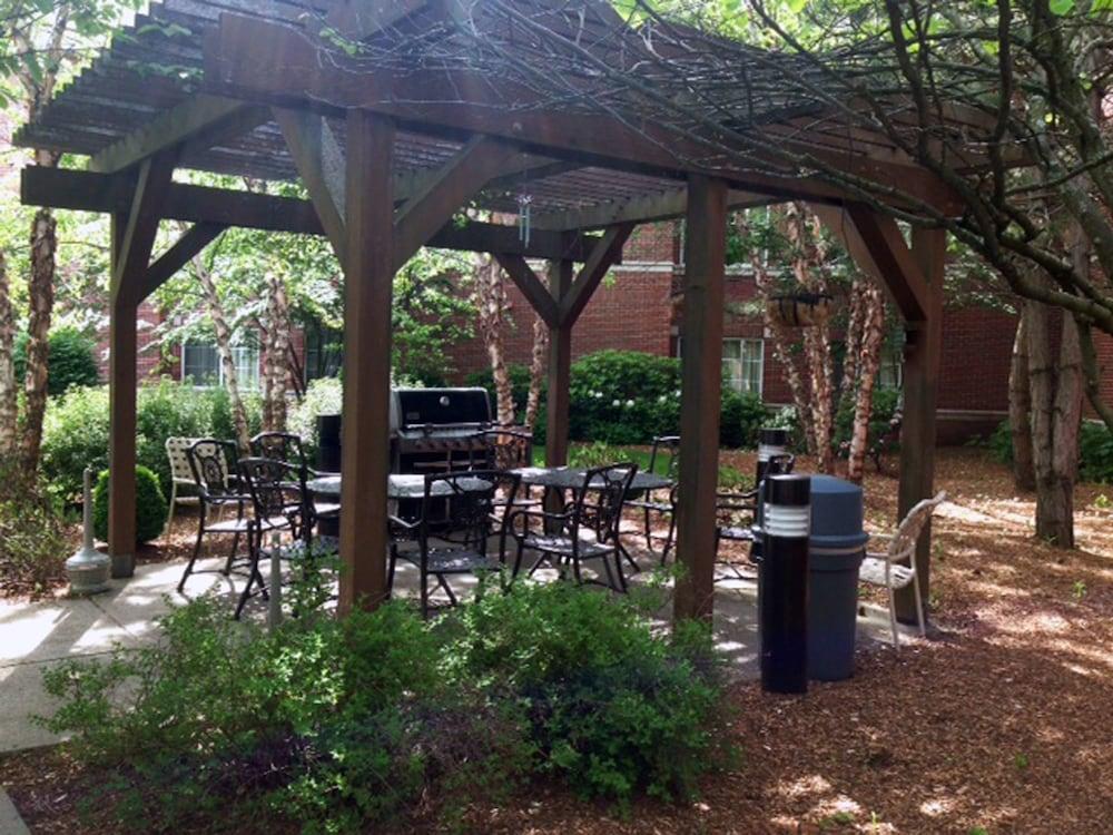 Extended Stay America Suites - Boston - Waltham - 52 4Th Ave Eksteriør bilde